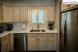 185 Waterside Dr, Blowing Rock, NC 28605 - Photo 21