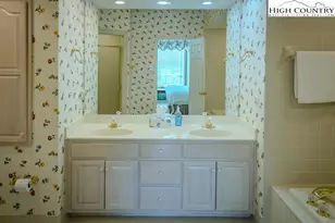 185 Waterside Dr, Blowing Rock, NC 28605 - Photo 29