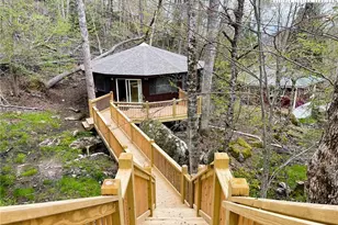 124 Beechwood Ln, Beech Mountain, NC 28604 - Photo 11