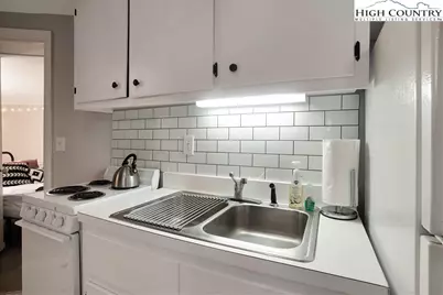 560 Laurel Ridge Road, Banner Elk, NC 28604 - Photo 7