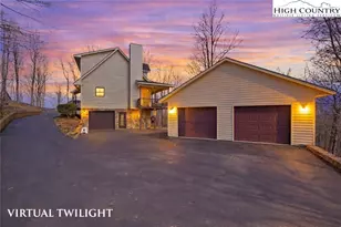 323 Sugar Tree Ln, Sugar Mountain, NC 28604 - Photo 3