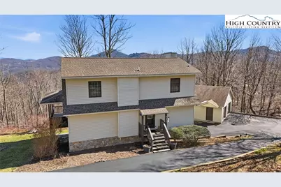 323 Sugar Tree Lane, Sugar Mountain, NC 28604 - Photo 3
