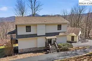 323 Sugar Tree Ln, Sugar Mountain, NC 28604 - Photo 3