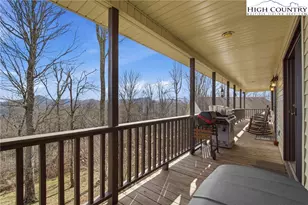 323 Sugar Tree Ln, Sugar Mountain, NC 28604 - Photo 39