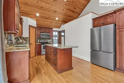 510 Ransom Street, Blowing Rock, NC 28605 - Photo 15