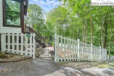 111 Wintergreen Way Road, Beech Mountain, NC 28604 - Photo 25