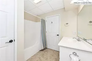 152 Amberwood Ln, Jefferson, NC 28640 - Photo 47