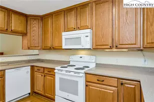 152 Amberwood Ln, Jefferson, NC 28640 - Photo 27