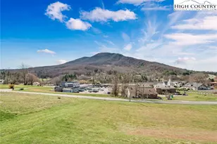 152 Amberwood Ln, Jefferson, NC 28640 - Photo 17