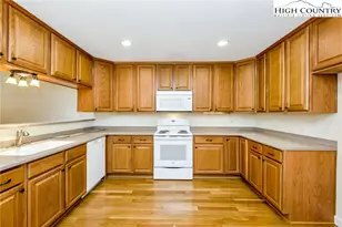 152 Amberwood Ln, Jefferson, NC 28640 - Photo 25