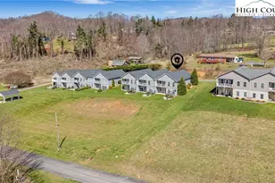 152 Amberwood Ln, Jefferson, NC 28640 - Photo 3