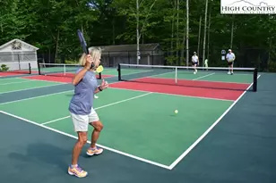 102 N Hickory Ln, Beech Mountain, NC 28604 - Photo 25