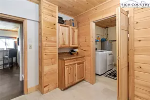 238 Sugar Tree Ln, Sugar Mountain, NC 28604 - Photo 37