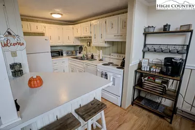 105 N Pinnacle Ridge Road #5, Beech Mountain, NC 28604 - Photo 9