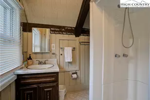 105 N Pinnacle Ridge Rd, Beech Mountain, NC 28604 - Photo 25