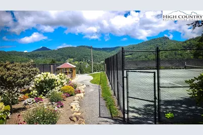 150 Glenwood Lane #E-19, Sugar Mountain, NC 28604 - Photo 39