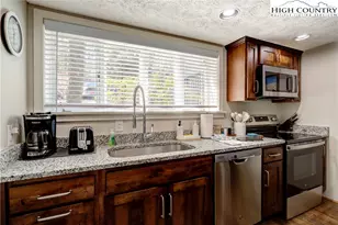 150 Glenwood Ln, Sugar Mountain, NC 28604 - Photo 15