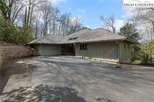 229 Cardinal Ct, Banner Elk, NC 28604 - Photo 3