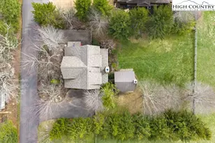 184 Pasture Ln, Banner Elk, NC 28604 - Photo 3