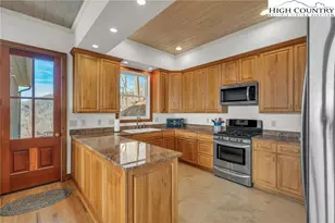 933 Thunder Ridge Ln, Lenoir, NC 28645 - Photo 13