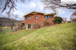 304 Evergreen Ln, Boone, NC 28607 - Photo 3