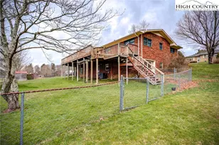 304 Evergreen Ln, Boone, NC 28607 - Photo 5