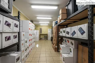 913 N Bridge Street, Elkin, NC 28621 - Photo 17