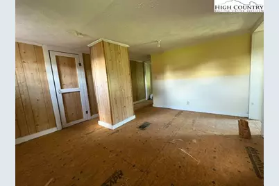 4954 Shawtown Road, Ennice, NC 28623 - Photo 17