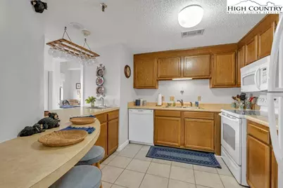 303 Sugar Top Drive #8-1806, Sugar Mountain, NC 28604 - Photo 7