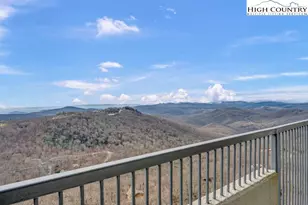 303 Sugar Top Dr, Sugar Mountain, NC 28604 - Photo 17