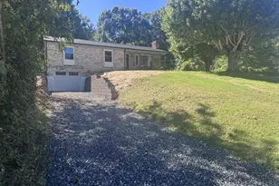 410 Cook St, Jefferson, NC 28640 - Photo 13