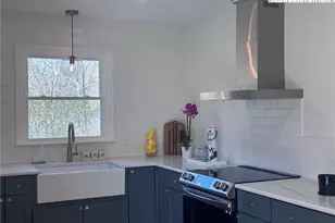 410 Cook St, Jefferson, NC 28640 - Photo 5