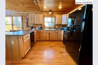 323 Trout Lily Trail, Lansing, NC 28643 - Photo 9