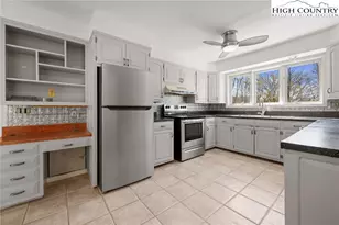 304 Glendale Dr, Boone, NC 28607 - Photo 21