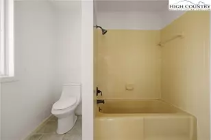 304 Glendale Dr, Boone, NC 28607 - Photo 33