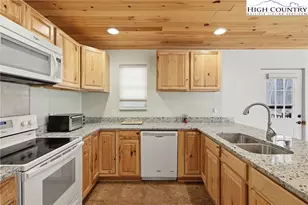 424 McKinley Rdg Rd, Lansing, NC 28643 - Photo 3