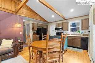 88 Rockhouse Ln, Newland, NC 28657 - Photo 9