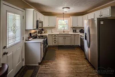 192 Pine Ridge Loop, Newland, NC 28657 - Photo 7
