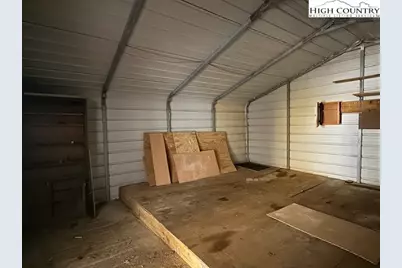 304 Elk River Road, Elk Park, NC 28622 - Photo 35