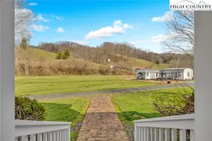 369 Spencer Branch Rd, Lansing, NC 28643 - Photo 11