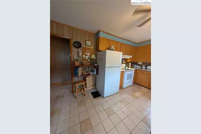 289 Westview Drive, Sparta, NC 28675 - Photo 9