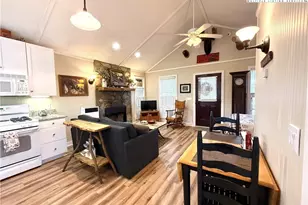 14 Fish Camp Cir, Newland, NC 28657 - Photo 9