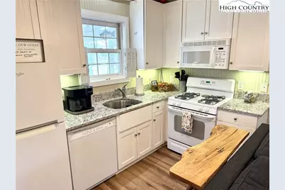 14 Fish Camp Circle, Newland, NC 28657 - Photo 11