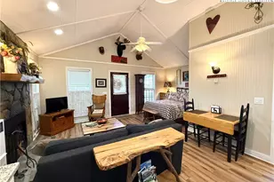 14 Fish Camp Cir, Newland, NC 28657 - Photo 9