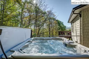 114 Deerwood Trl, Seven Devils, NC 28604 - Photo 23