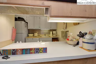 388 Skyleaf Drive #B12, Sugar Mountain, NC 28604 - Photo 5