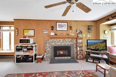 388 Skyleaf Drive #B12, Sugar Mountain, NC 28604 - Photo 11