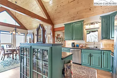 188 Doe Hill Lane, Newland, NC 28657 - Photo 9