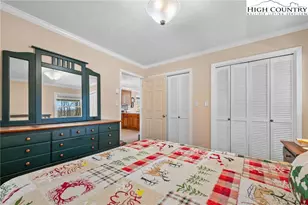 431 Cliffside Ln, Seven Devils, NC 28604 - Photo 17