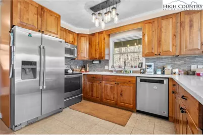 431 Cliffside Lane, Seven Devils, NC 28604 - Photo 7